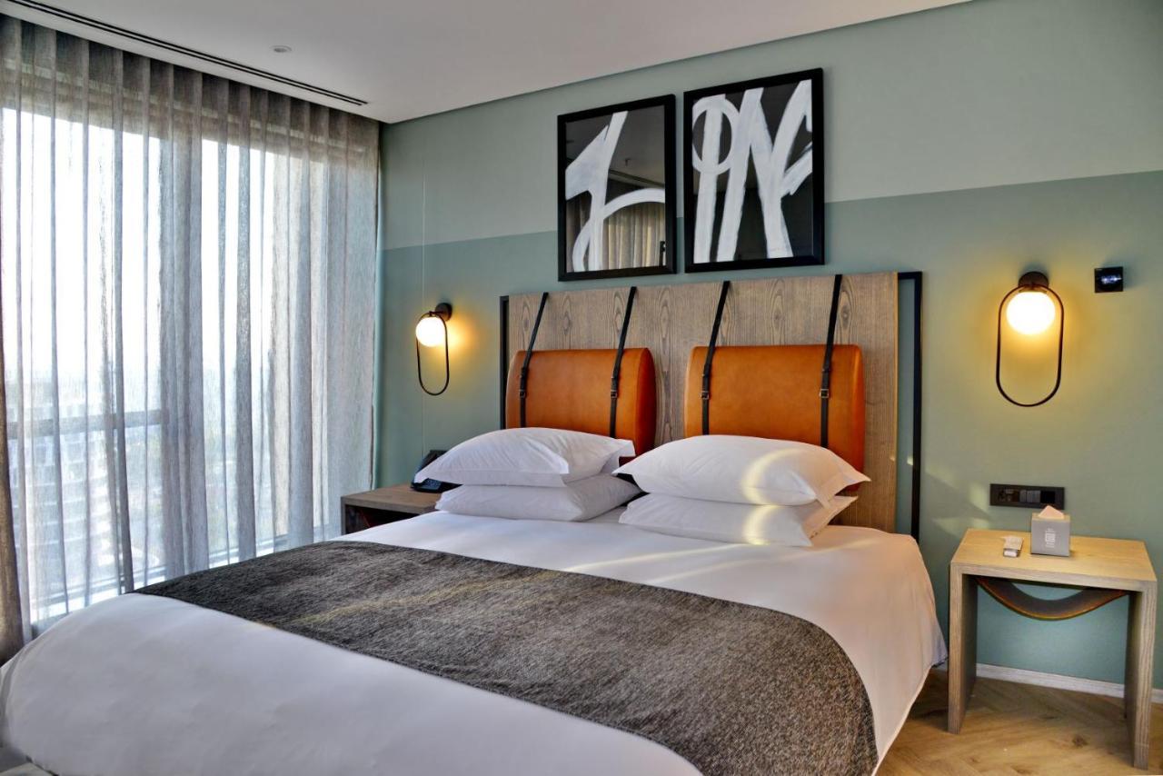 Courtyard Hotel Waterfall City Midrand Ngoại thất bức ảnh
